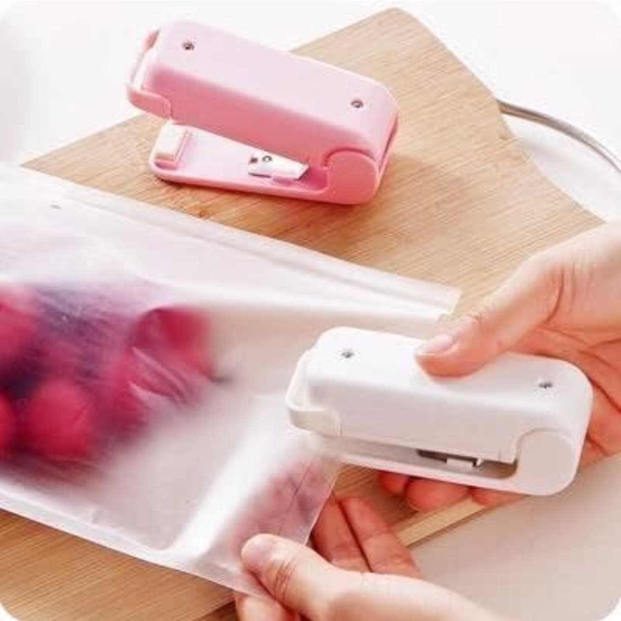 Mini Portable Heat Sealer Machine for Chip Snack Food Packet Sealing, Handheld Plastic Bag Sealer