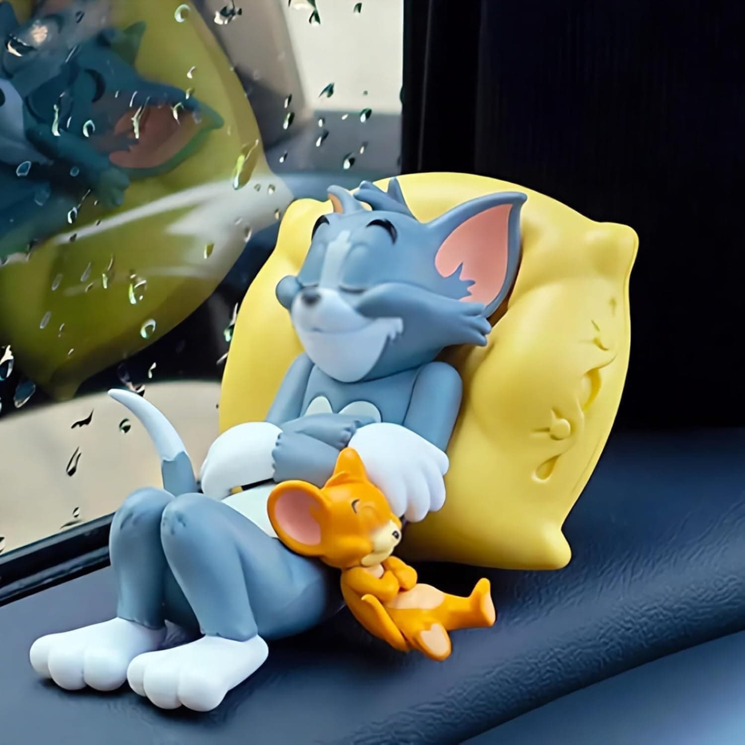 Sleeping Cat and Mouse Dashboard Figurine, PVC Cartoon Car Showpiece